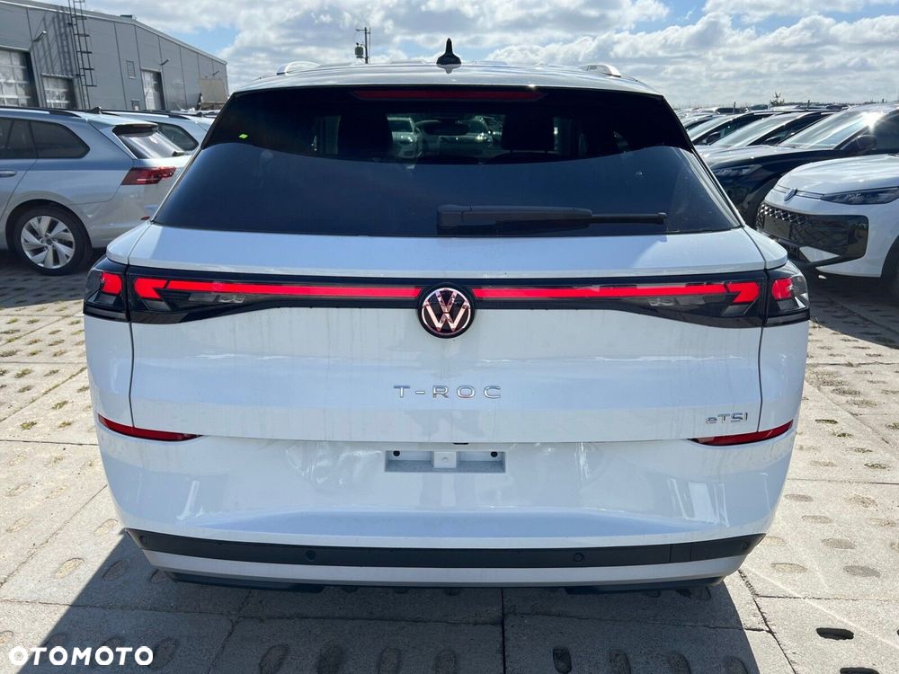 Volkswagen T-Roc - 4