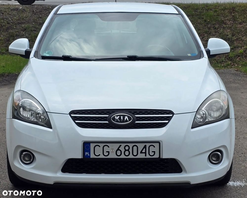 Kia Ceed 1.6 CVVT LX - 1