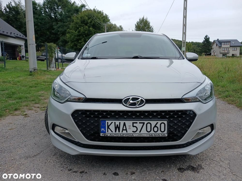 Hyundai i20 1.2 - 6