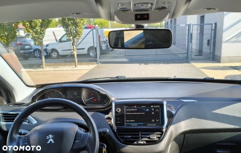 Peugeot 2008 2018 photo 2