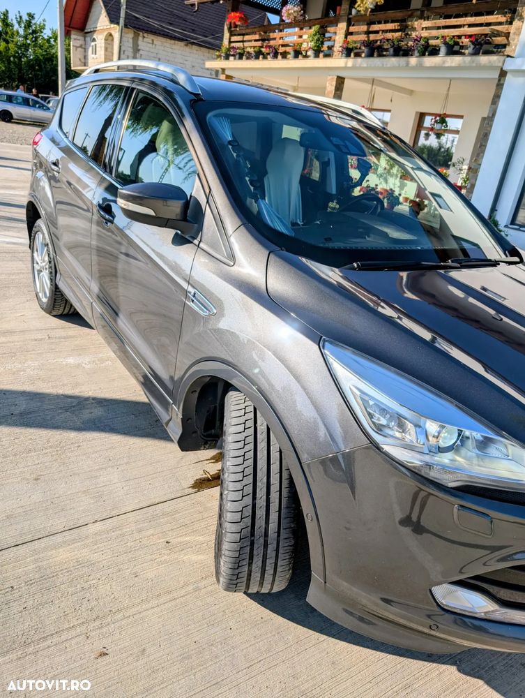 Ford Kuga 2.0 TDCi Powershift 4WD Titanium - 5