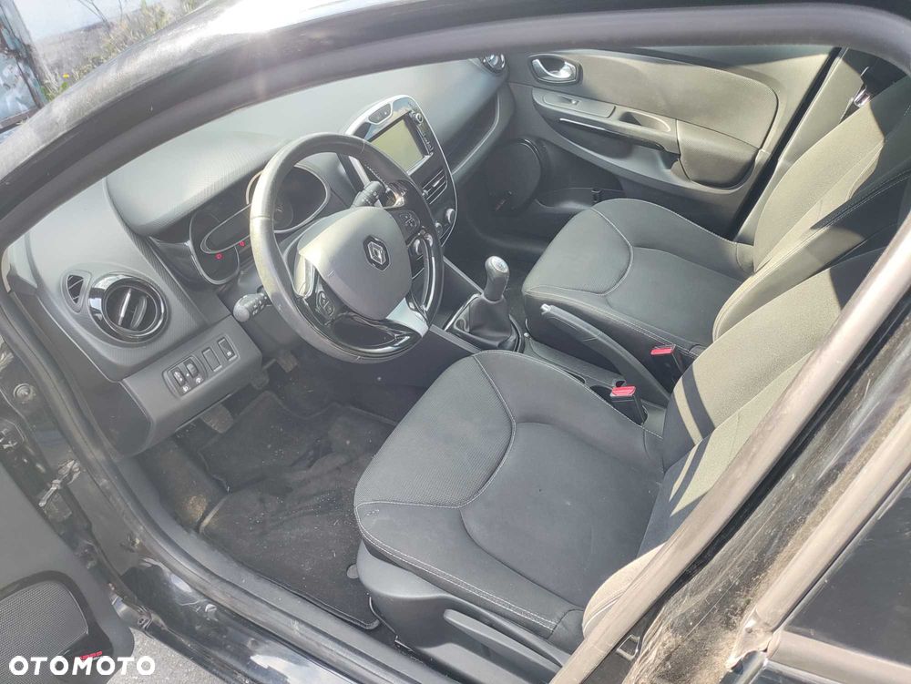 Renault Clio - 7