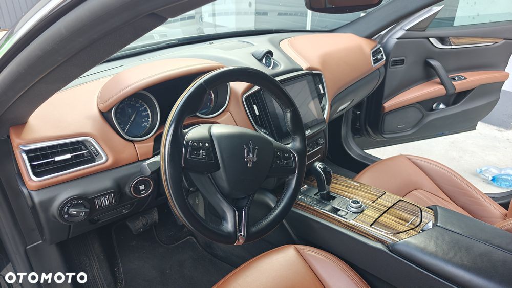 Maserati Ghibli - 8