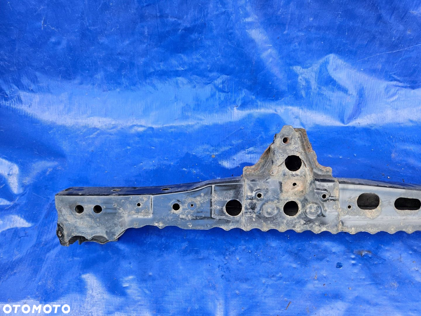 Toyota Auris I 07-12 belka silnika pod chłodnice trawers 1.6 - 4