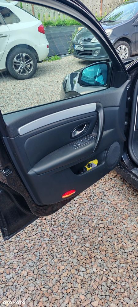 Renault Laguna - 26