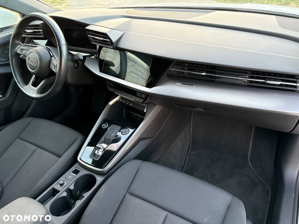 Audi A3 Sportback 30 TDI S tronic - 11