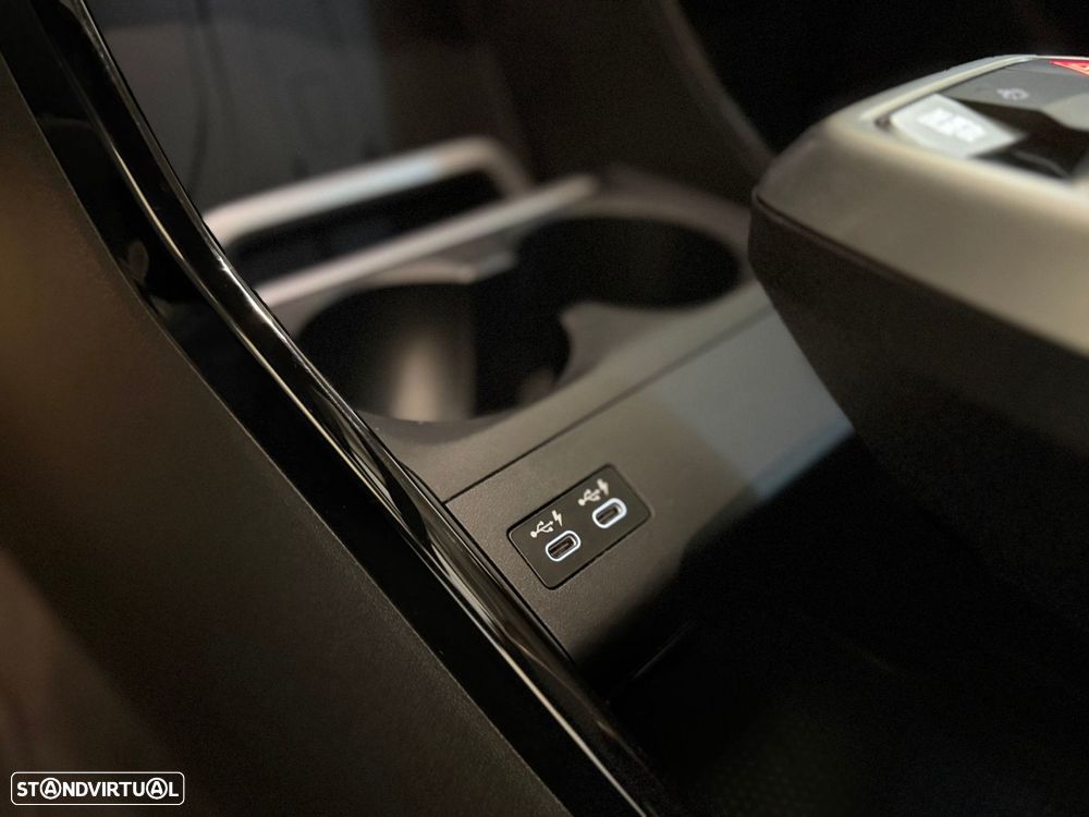 BMW 218 Active Tourer - 18