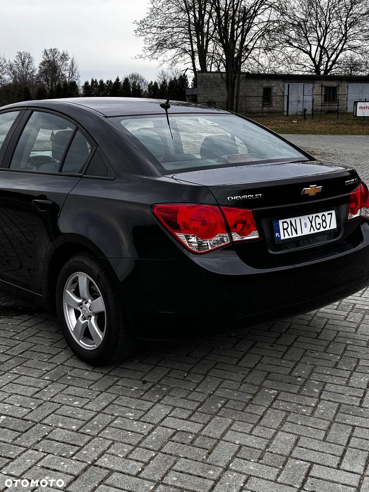 Chevrolet Cruze 1.6 LS - 5