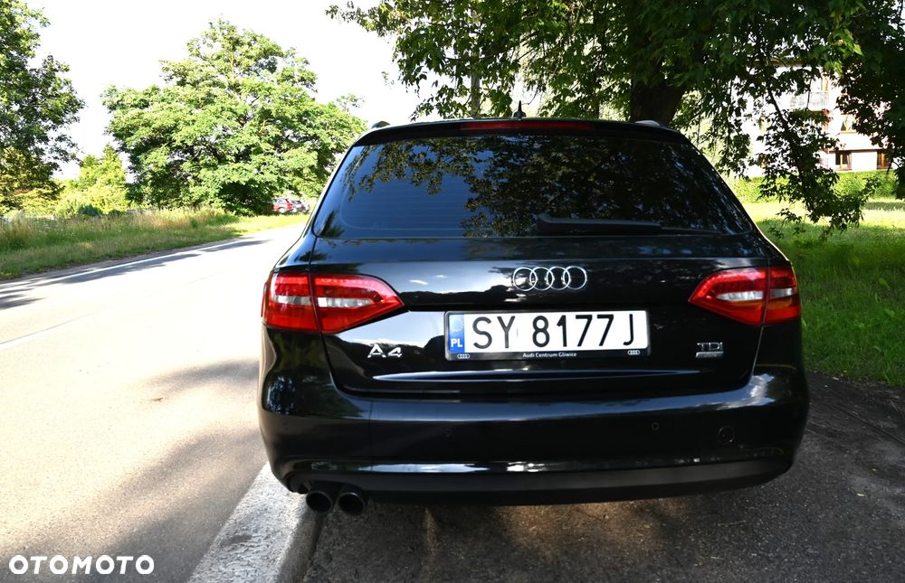 Audi A4 Avant 2.0 TDI ultra - 14