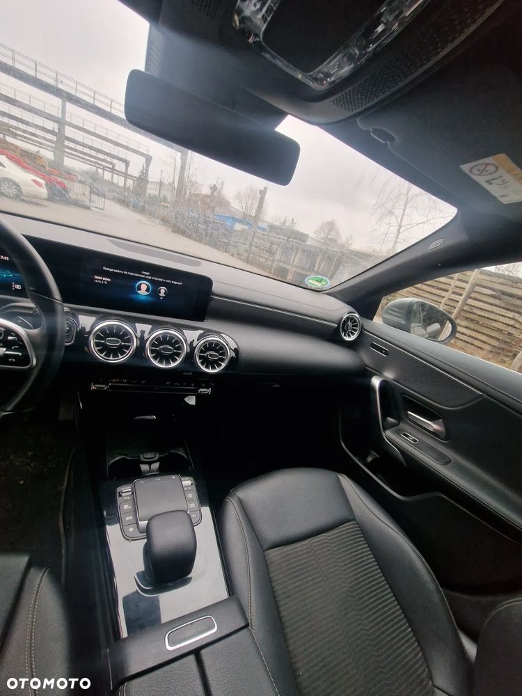 Mercedes-Benz CLA - 13