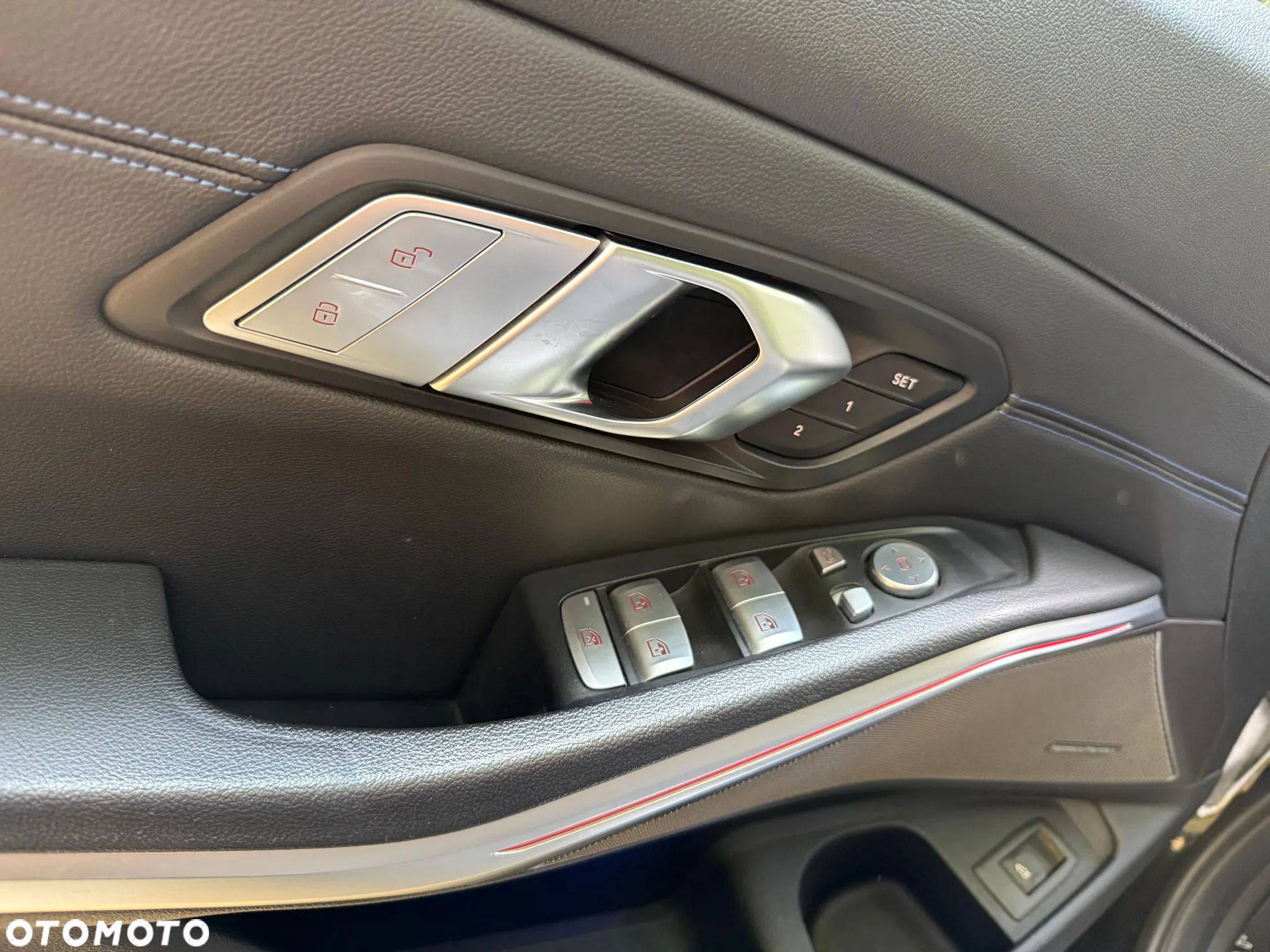 BMW Seria 3 330d xDrive - 14