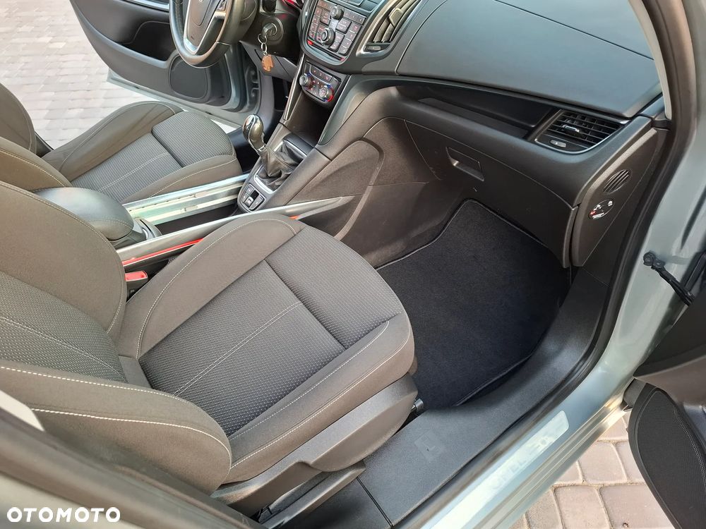 Opel Zafira 2.0 CDTI Enjoy - 10