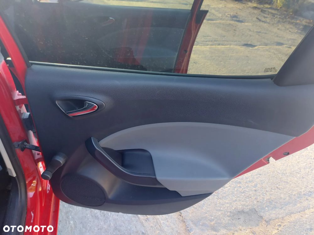 Seat Ibiza 1.6 16V Reference - 24