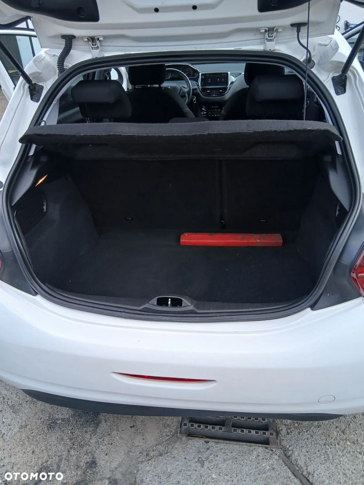 Peugeot 208 1.6 BlueHDi Active S&S - 14