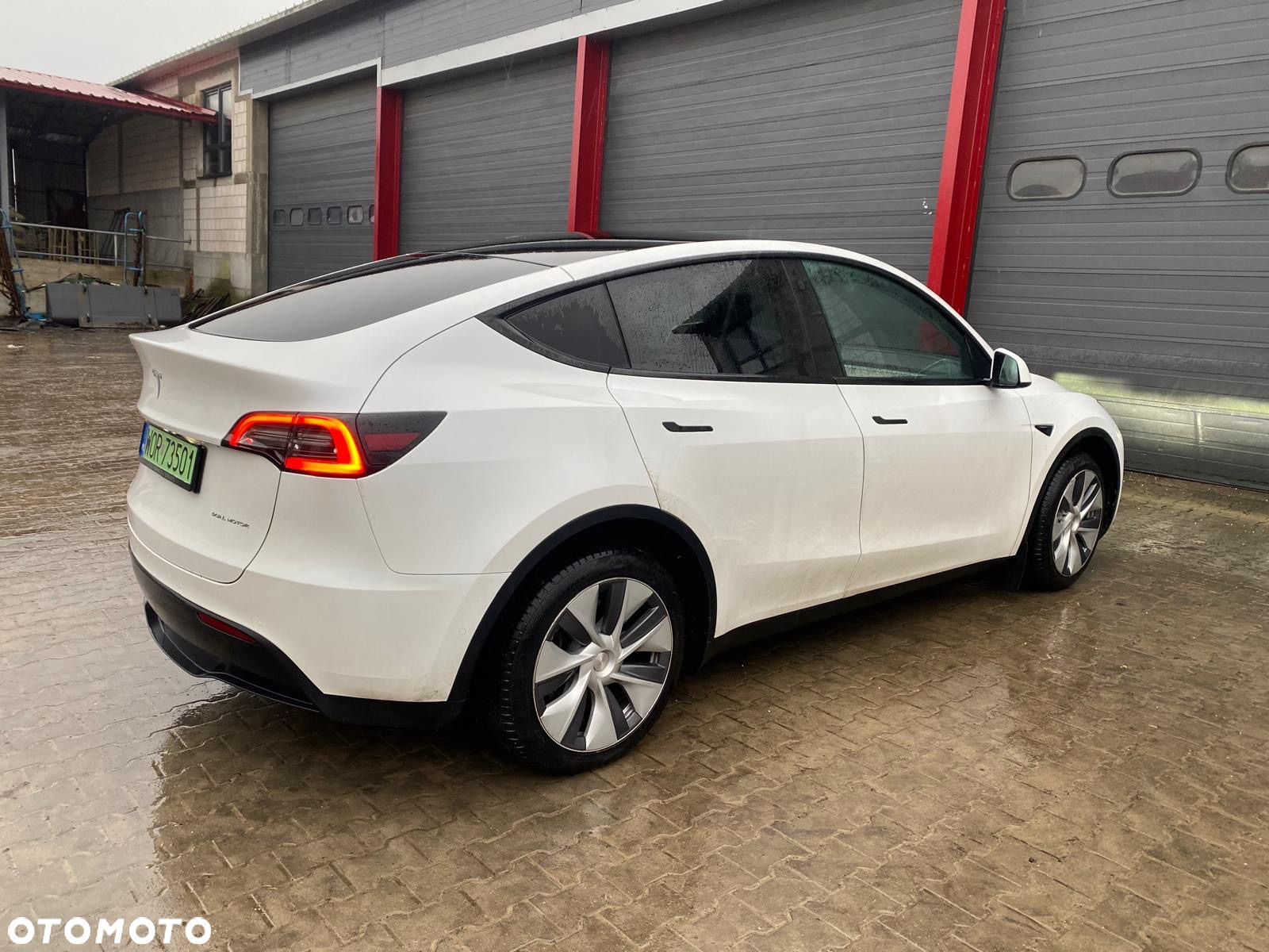 Tesla Y Model RWD - 8