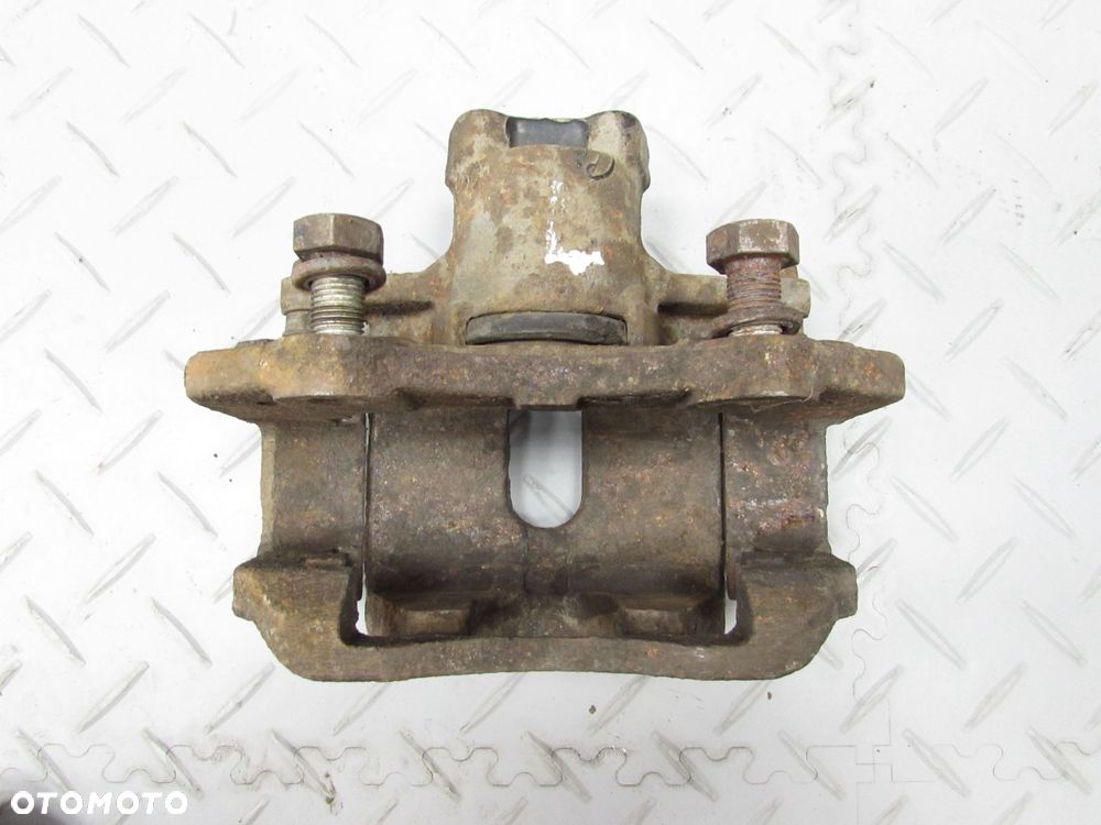 MITSUBISHI CANTER FUSO 7C 9C 13-22 3.0 E6 ZACISK HAMULCOWY TYL PRAWY 17R - 5
