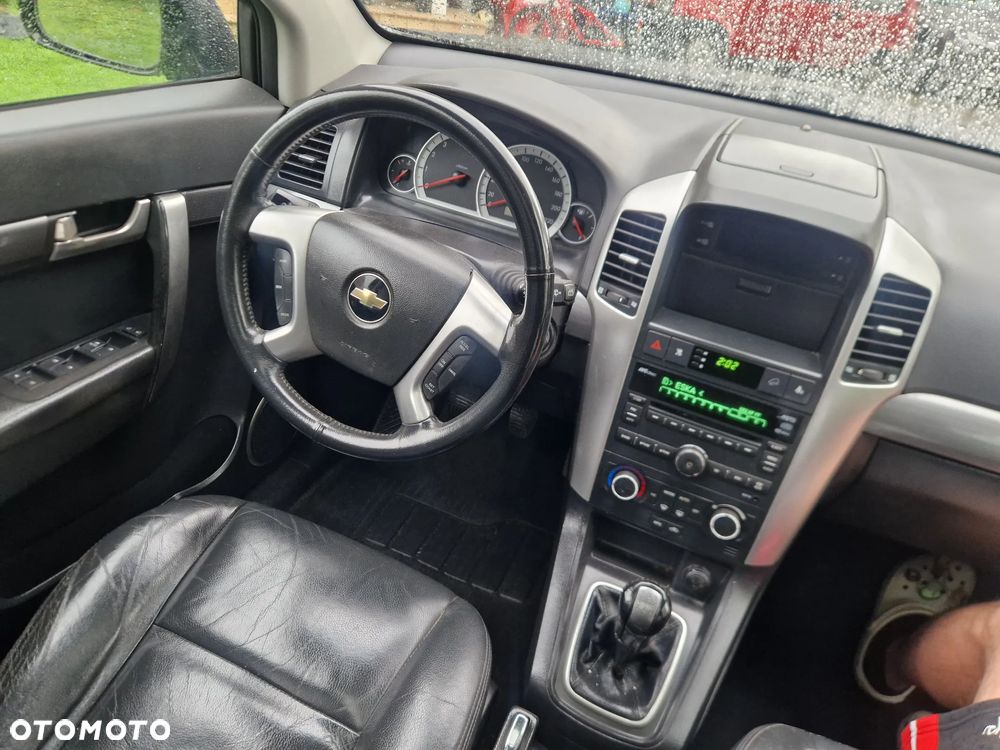 Chevrolet Captiva 2.0 d LT base - 17