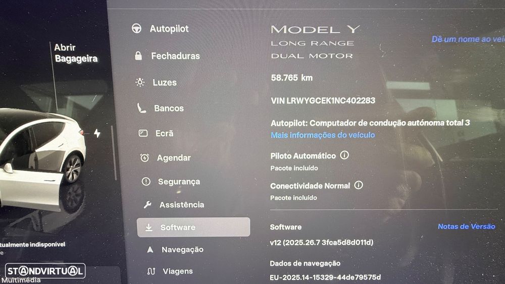 Tesla Model Y Long Range Dual Motor AWD - 26