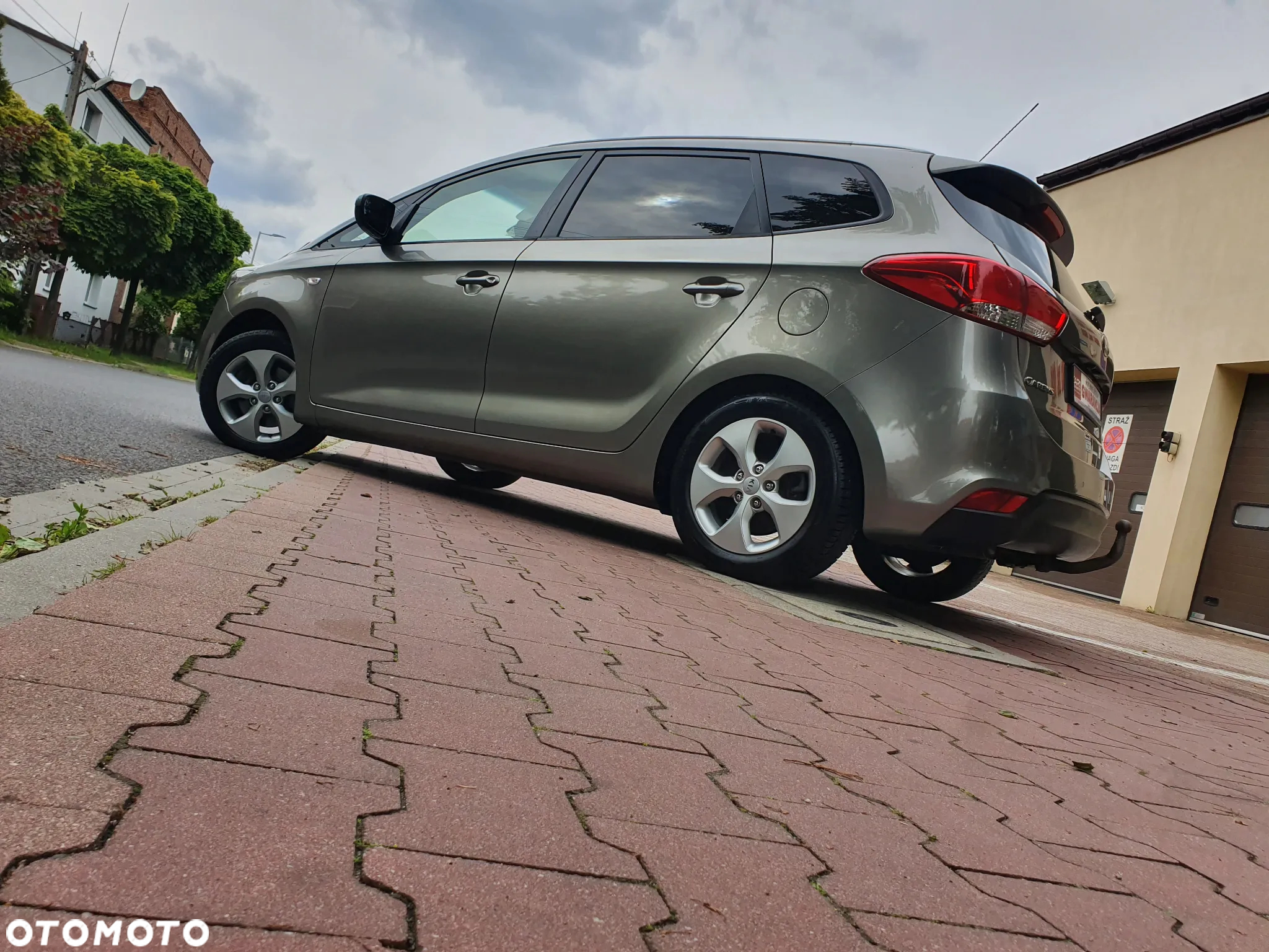 Kia Carens 2.0 GDI XL 7os - 37
