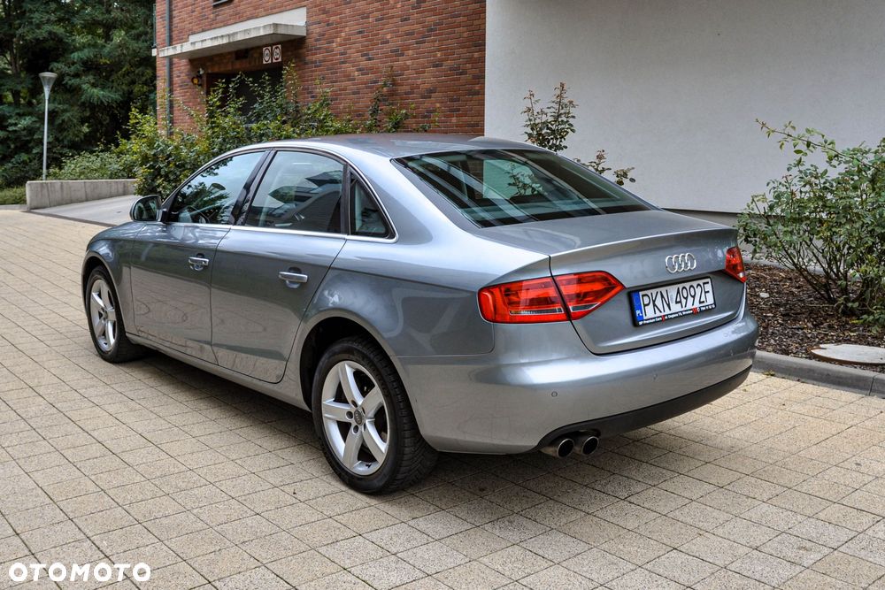 Audi A4 Limousine - 3