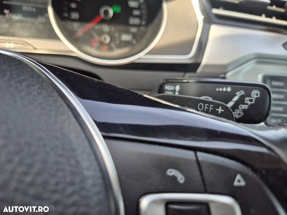 Volkswagen Passat 2.0 TDI DSG (BlueMotion Technology) Comfortline - 14