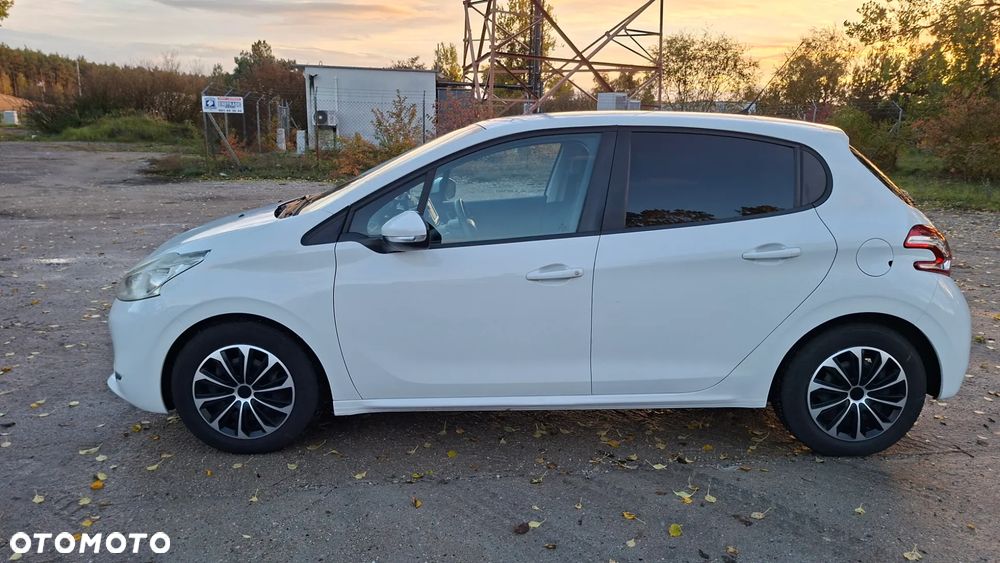 Peugeot 208 1.4 HDi Active Pack - 2