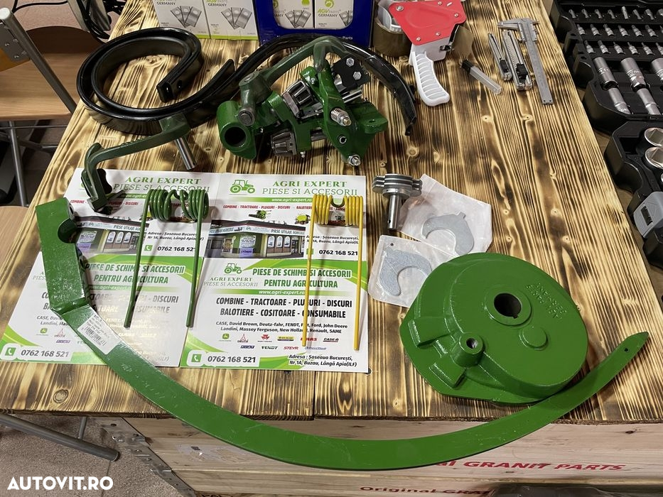 Piese presa de balotat Balotiera Baloti John Deere toate modelele 349 / 359 / 459 / 219 / 221 / 224T / 224WS / 332 / 332AT / 332T/WS / 336 / 336AT / 342AWS / 342T/WS / 346 / 346T/WS / 456A / 456AT / 456AWS / 456T/WS / 466A / 466AT / 466AWS / 466T/WS / CB300 - 3
