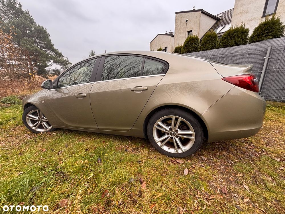 Opel Insignia 1.6 T Cosmo S&S - 5
