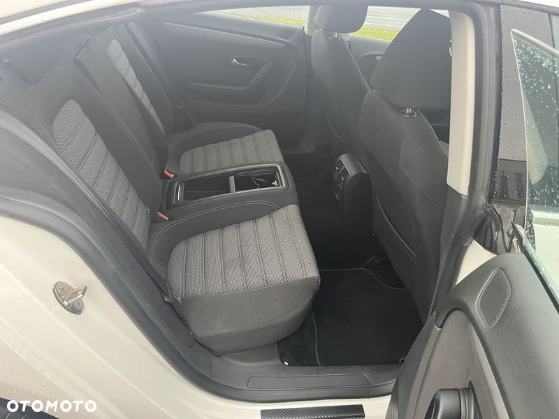 Volkswagen Passat CC 2.0 TSI - 11