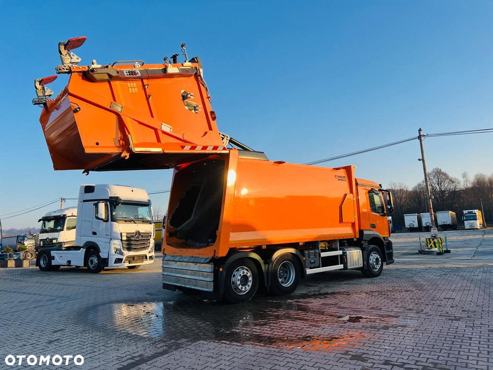 Mercedes-Benz Actros 2533 / 6x2 Śmieciarka / Zoeller Medium X2 / - 7