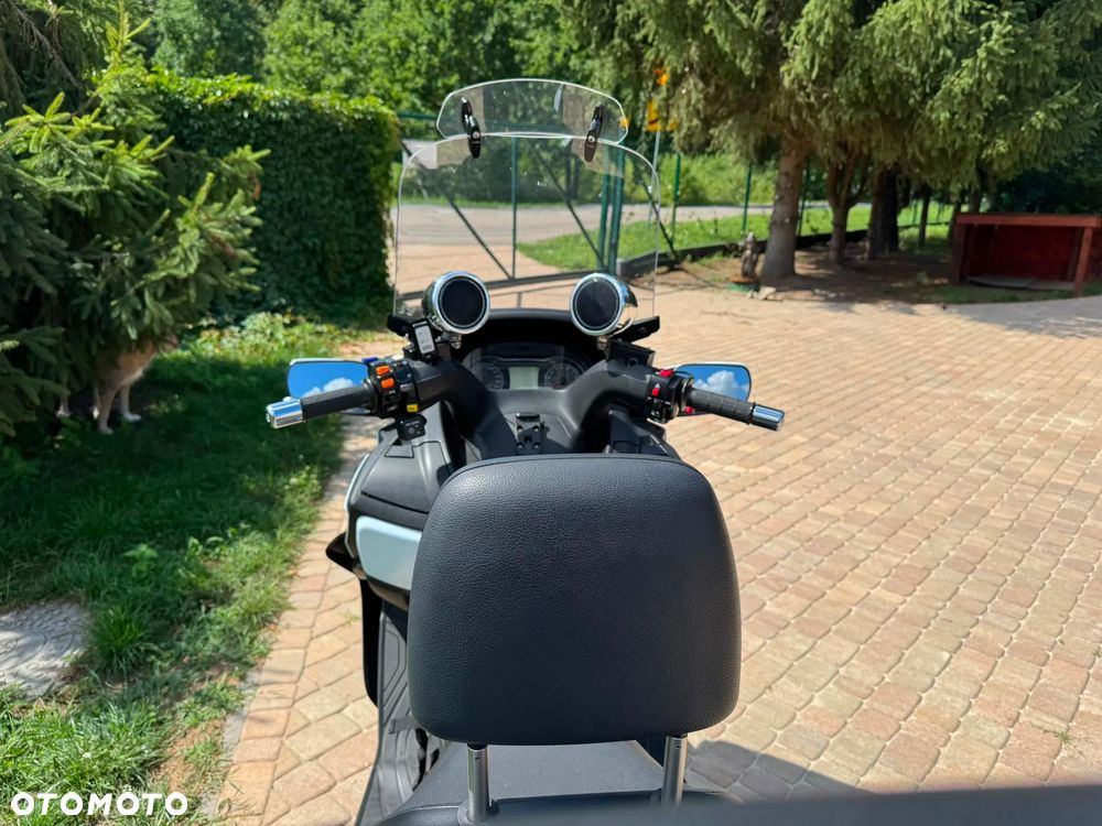 Suzuki Burgman - 4