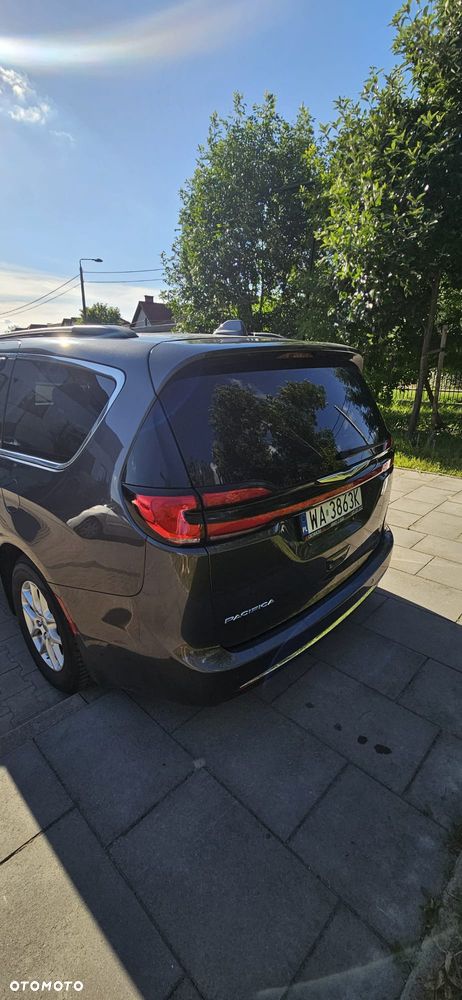 Chrysler Pacifica - 14