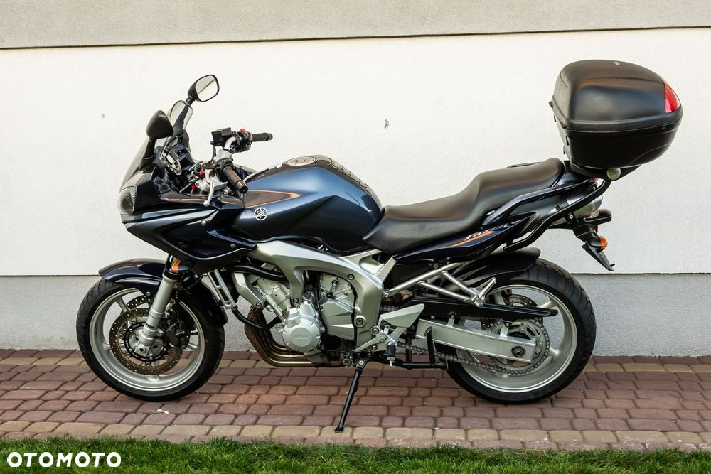 Yamaha FZ - 5