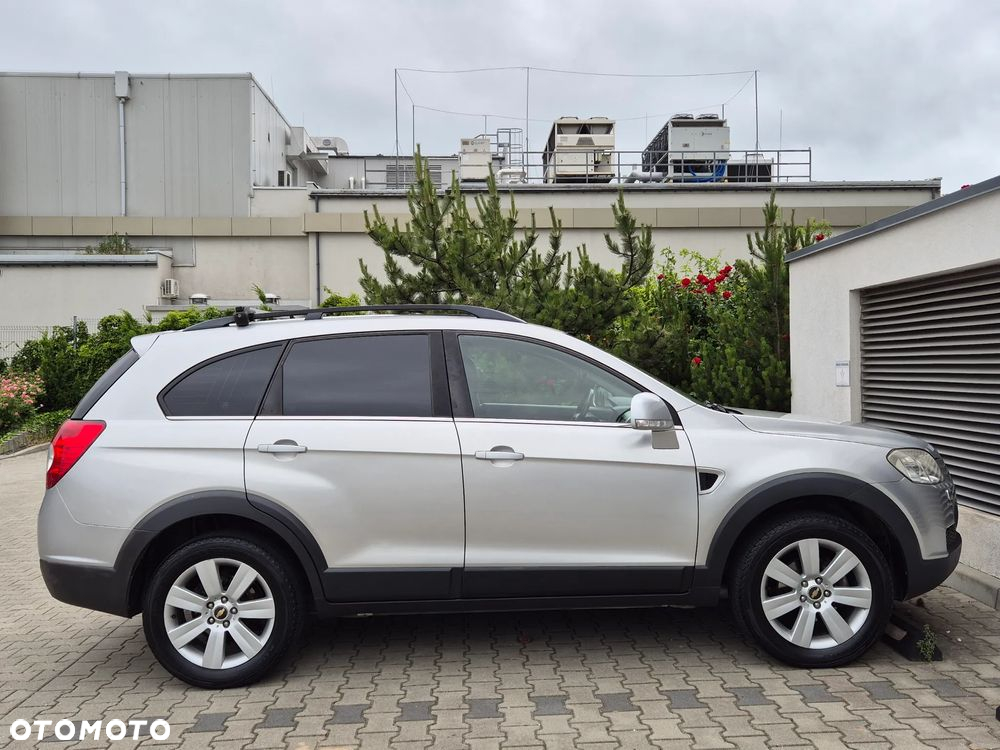 Chevrolet Captiva 2.0 d LS - 23