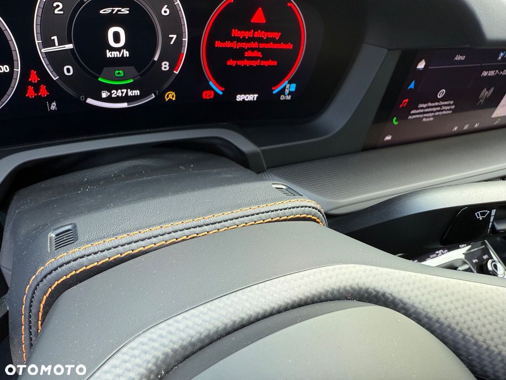 Porsche 911 Targa 4 GTS PDK - 27