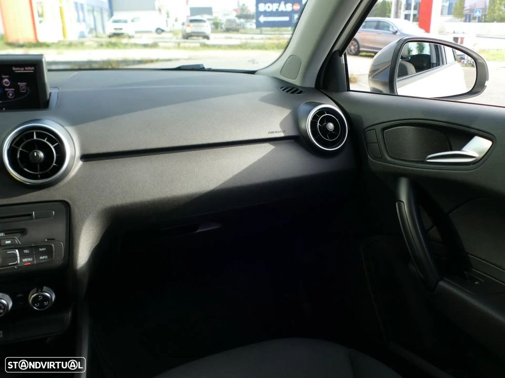 Audi A1 1.6 TDI Advance - 33