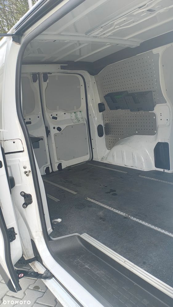 Opel Vivaro - 10