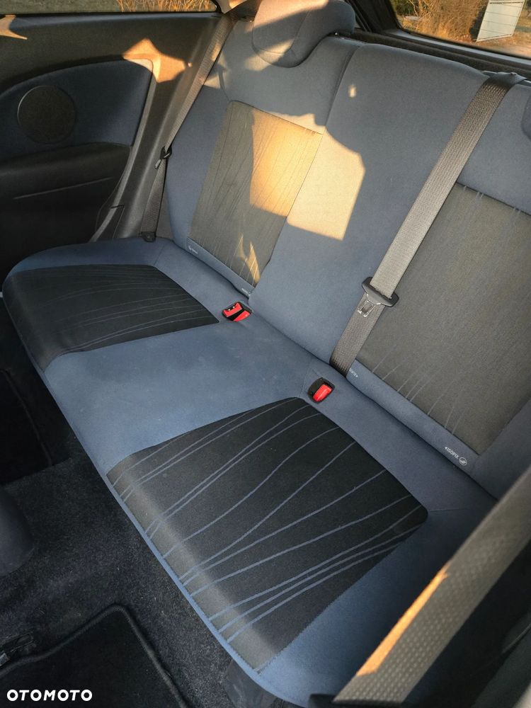 Opel Corsa 1.2 16V Enjoy - 13