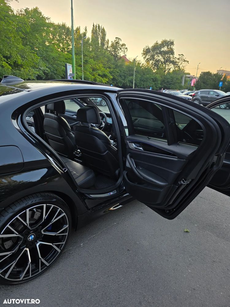 BMW Seria 5 530i xDrive AT - 12