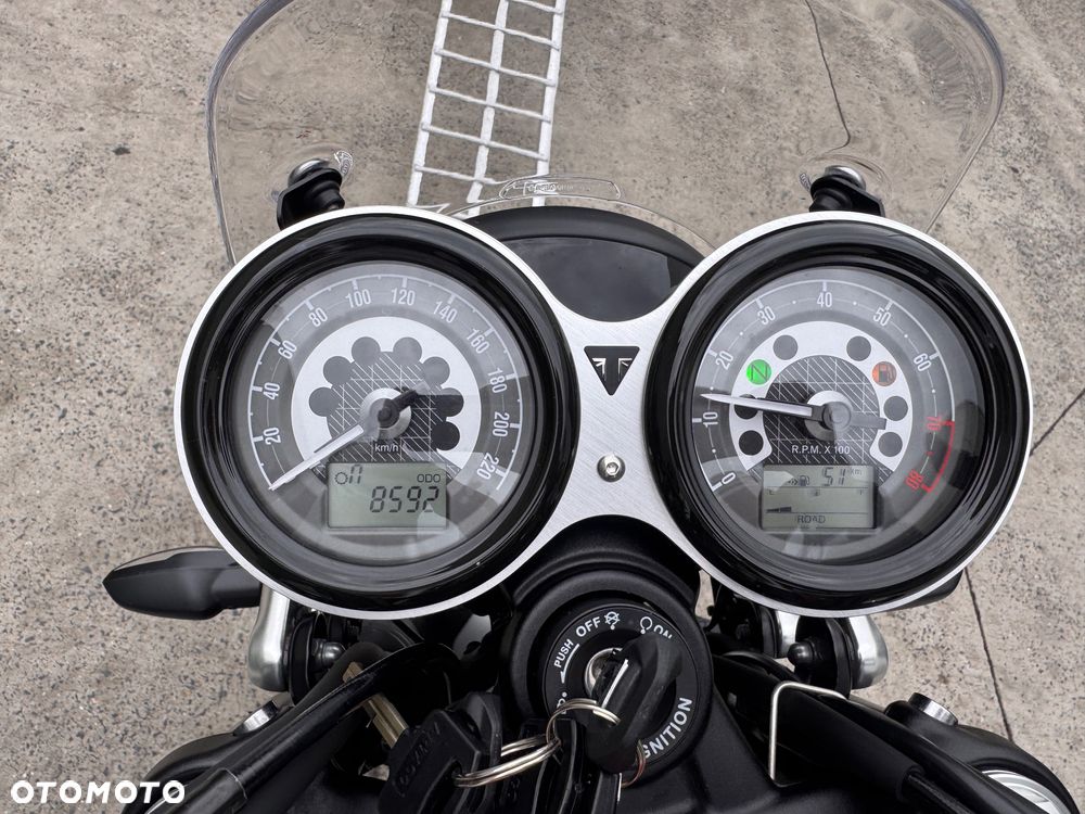 Triumph Speed Twin - 2