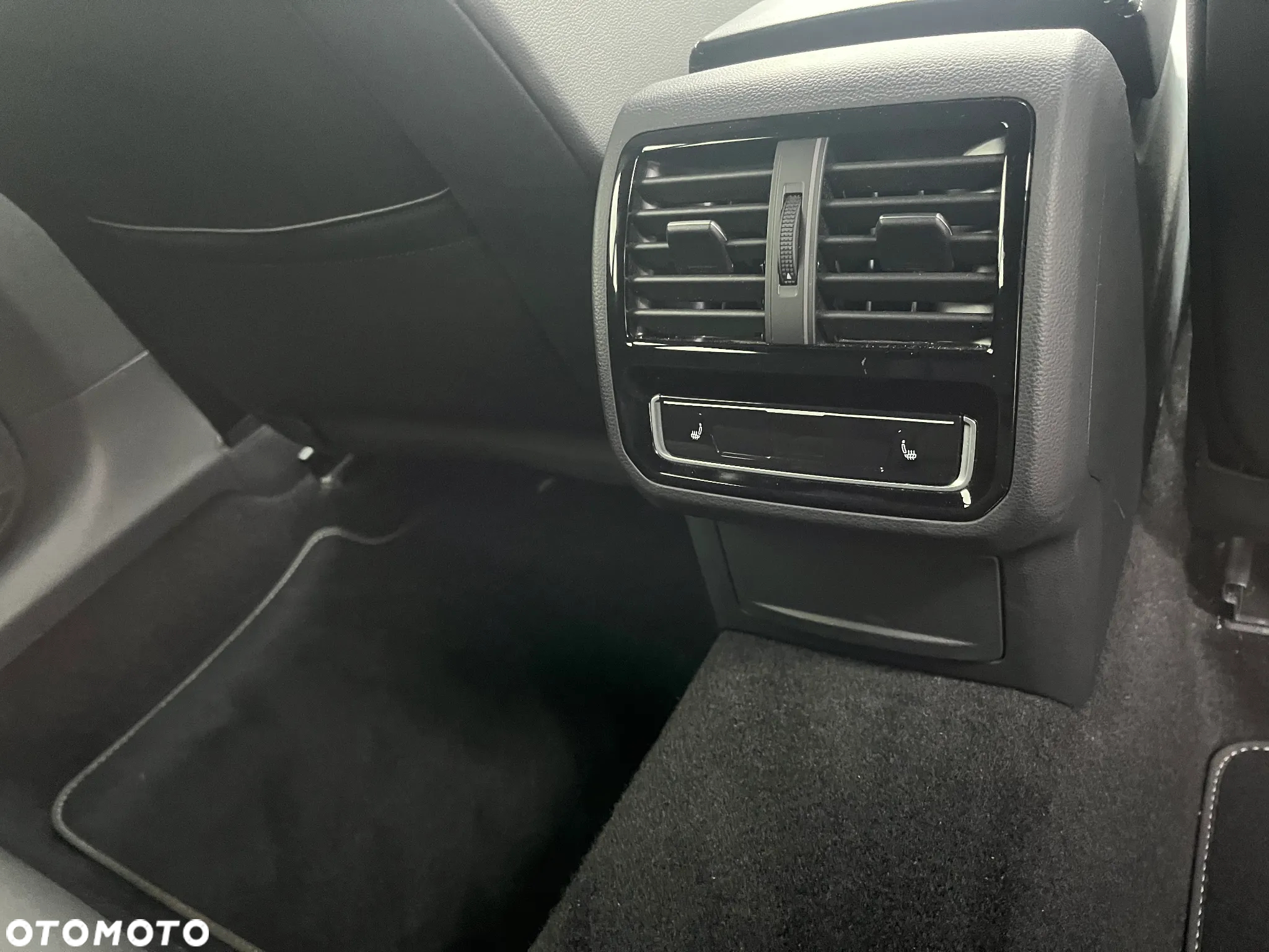 Volkswagen Arteon Shooting Brake 2.0 TDI SCR DSG R-Line - 17