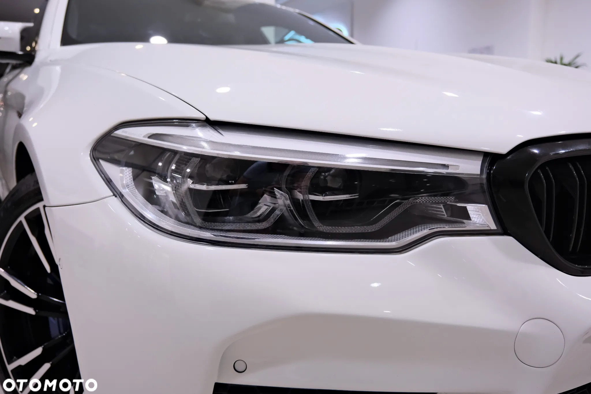 BMW M5 Standard - 4