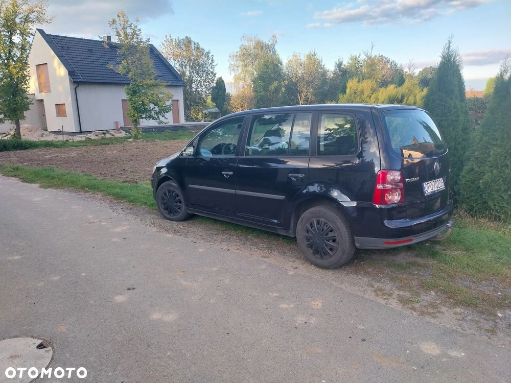 Volkswagen Touran - 6