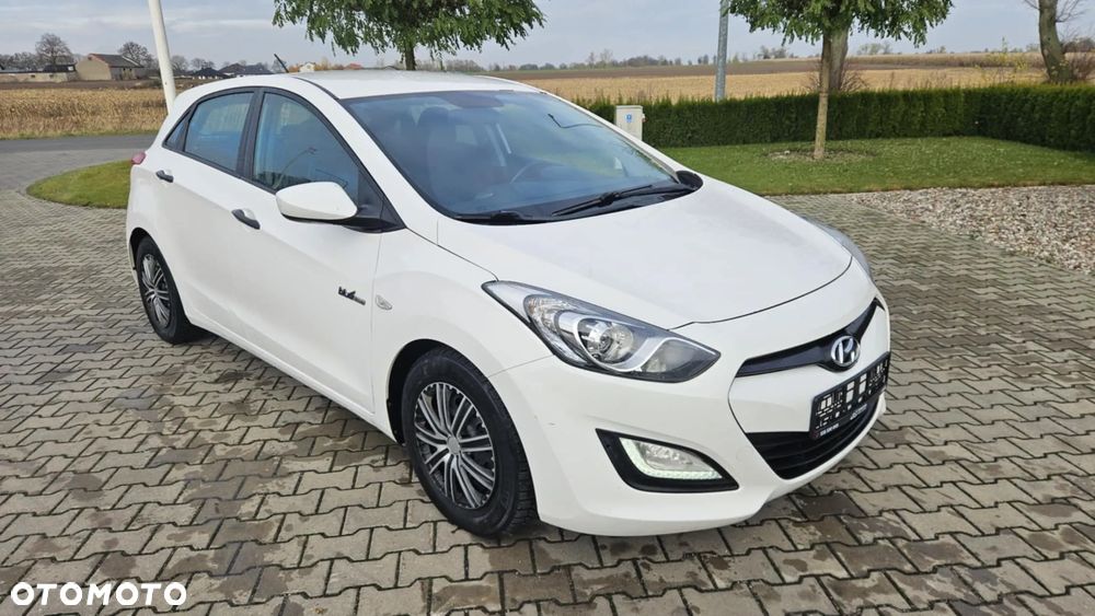 Hyundai i30 ver-1-6-crdi-bluedrive-classic - 5