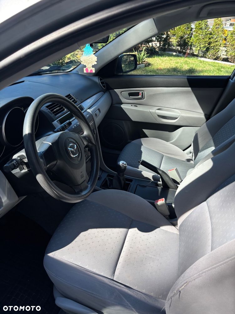 Mazda 3 - 15