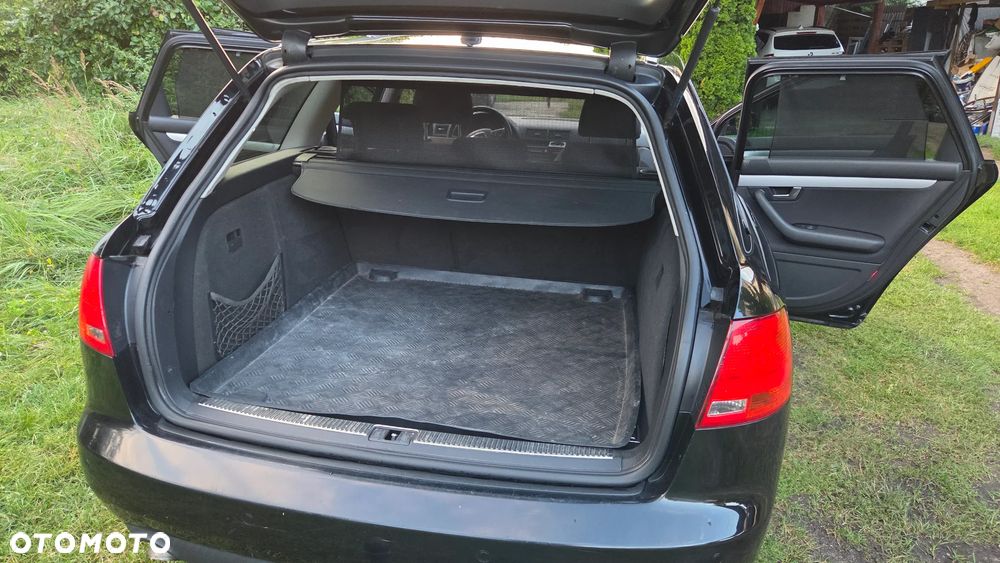 Audi A4 Avant 2.0 TDI DPF quattro - 10