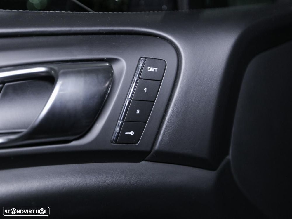 Porsche Cayenne S E-Hybrid Platinum Edition - 18