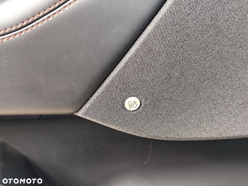 Ford Mustang Mach-E 91 kWh AWD Premium - 28