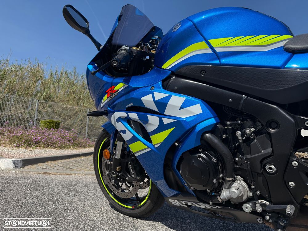 Suzuki GSX-R - 6