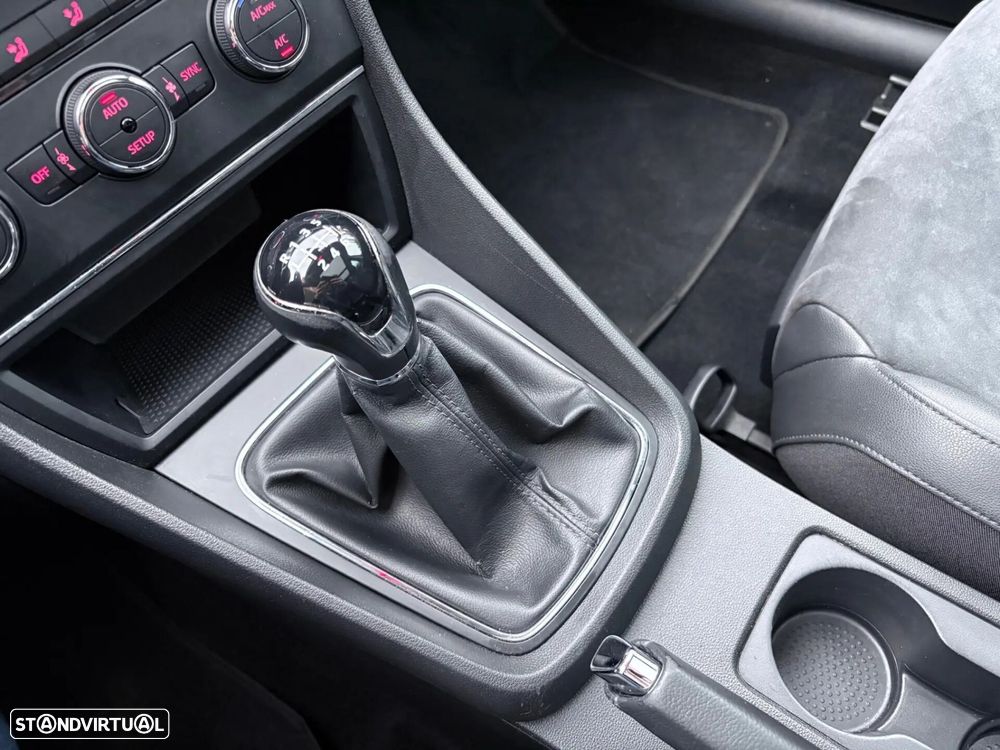 SEAT Leon ST 1.6 TDI S&S 4Drive Style - 48